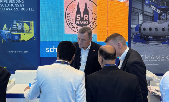 Geschäftsführer Bert Zorn auf der ADIPEC 2025